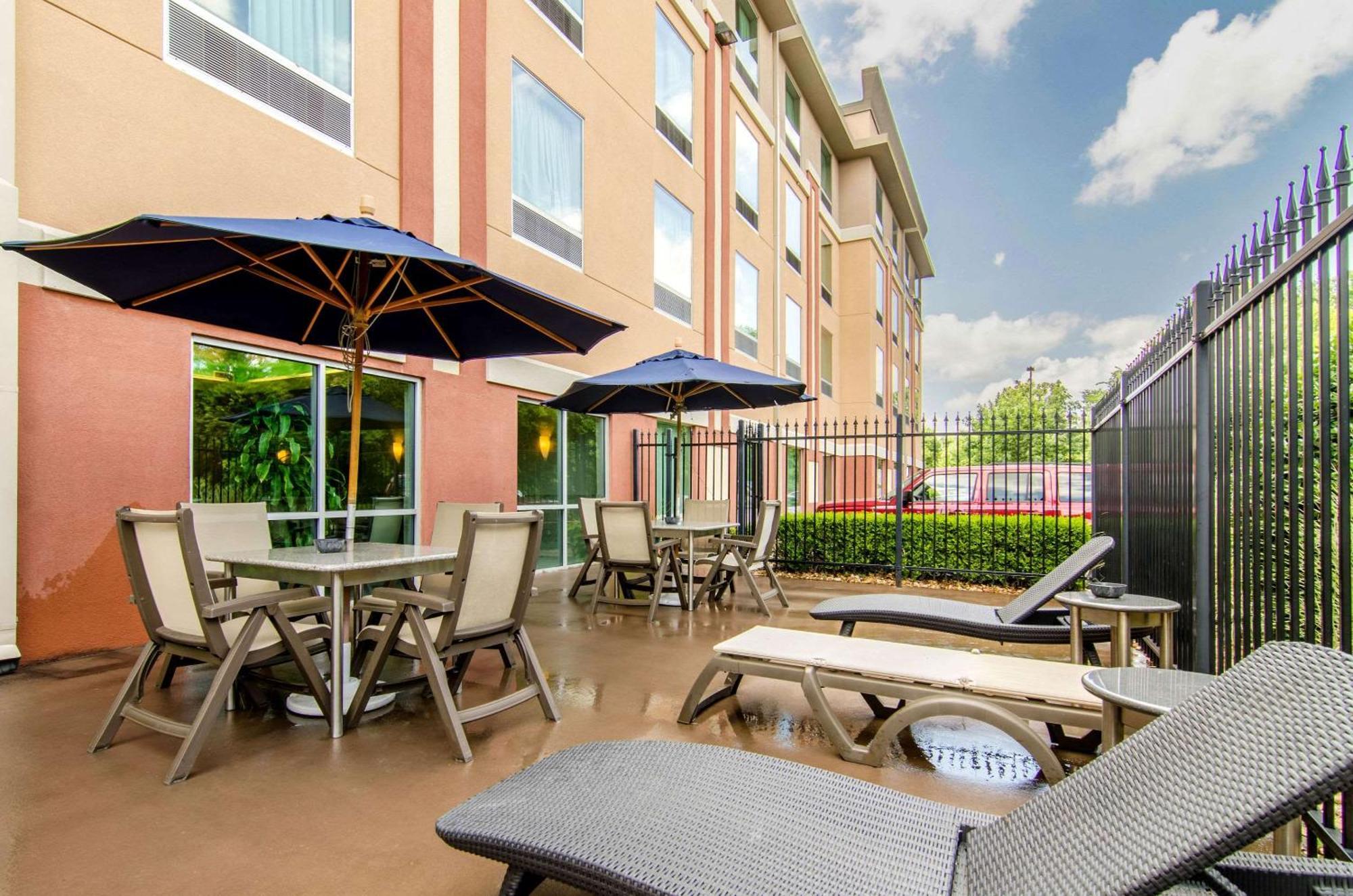 Comfort Suites Bentonville - Rogers Exterior photo